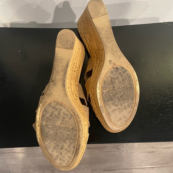 Italian shoemaker wedges size 6.5 - Picture 3 of 4